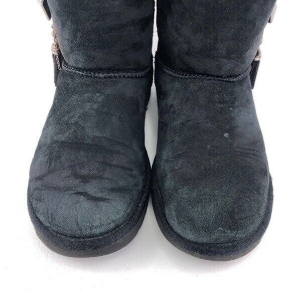 UGG Lilou Charm Sheepskin Winter Boots - Picture 10 of 12